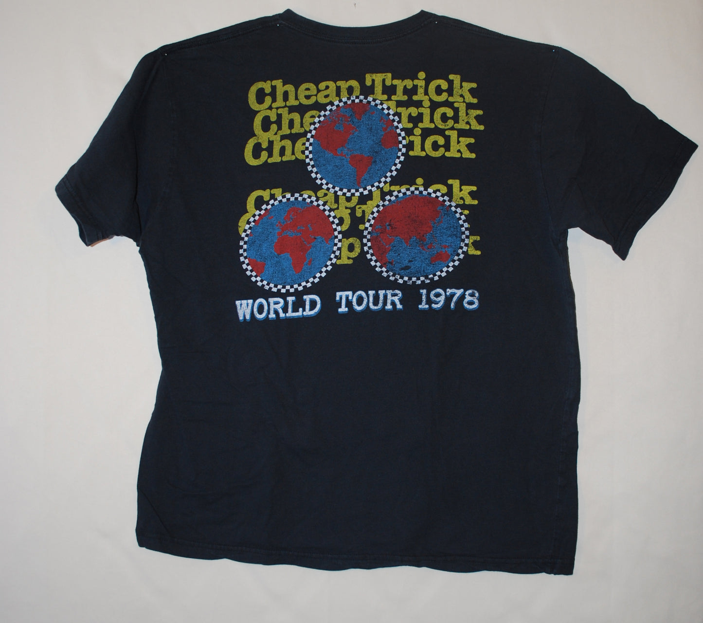 Cheap Trick World Tour 1978 Black XL Preowned